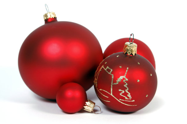 红色的圣诞球图片下载