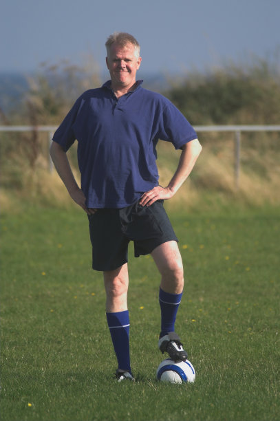 老足球盲目崇拜图片下载