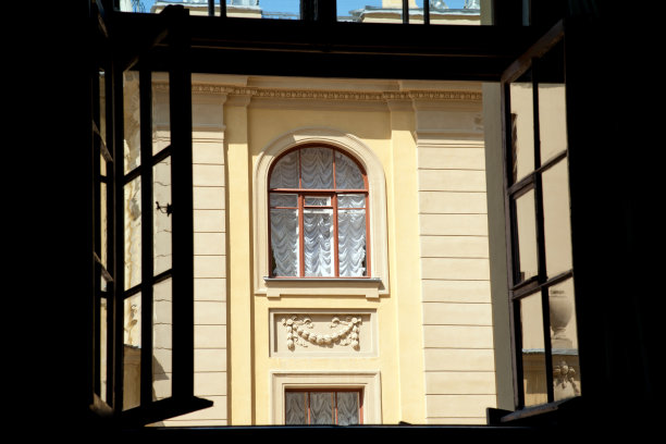 彼得堡的窗口图片下载