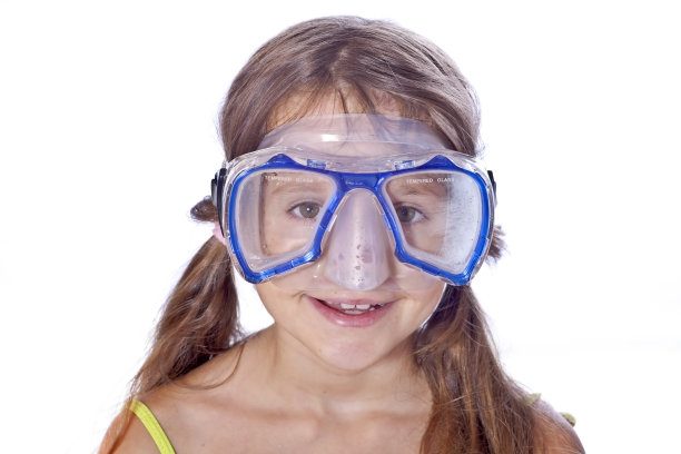 带潜水装备的女孩图片下载