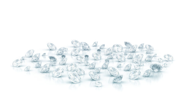 一串孤立在白色背景上的钻石素材图片
