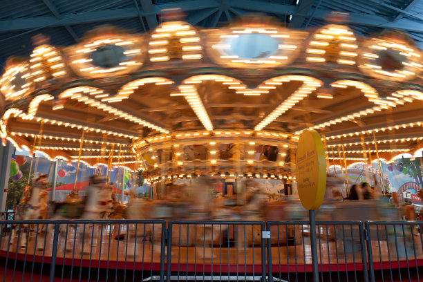 旋转木马在运动图片下载