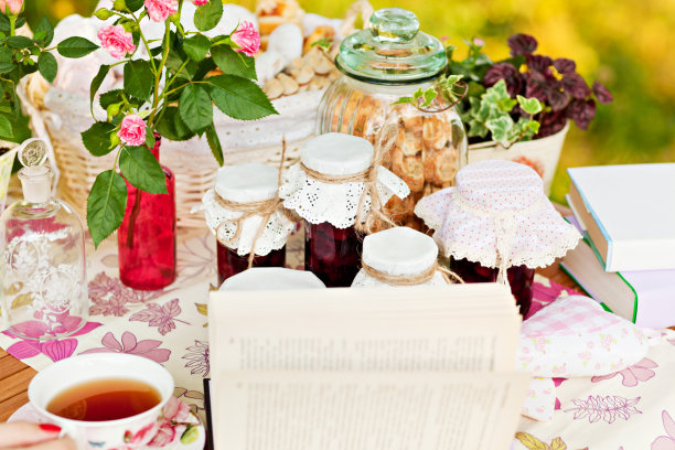 真开胃，有果酱、饼干和茶图片下载