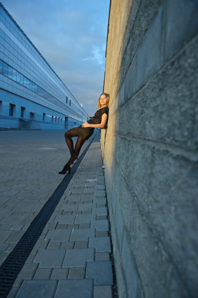 城市女孩图片下载