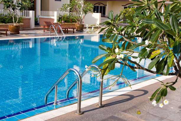 游泳池图片下载