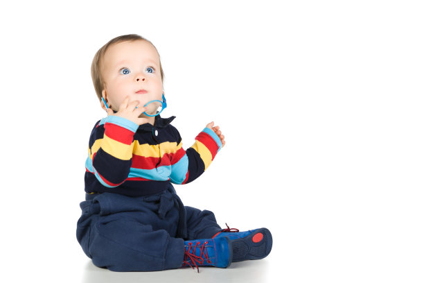 儿童戴眼镜图片下载