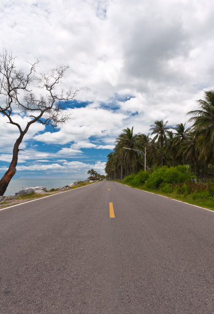 泰国海边的路图片下载