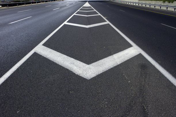 空旷的高速公路图片下载