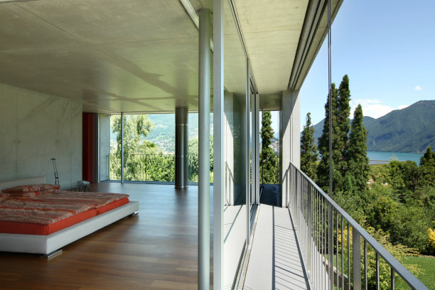 现代住宅内部，阳台景观图片下载