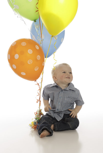 气球小男孩图片下载