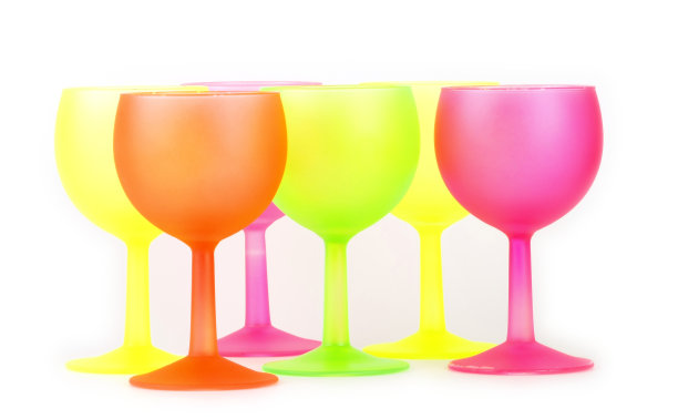 五颜六色的酒杯图片下载