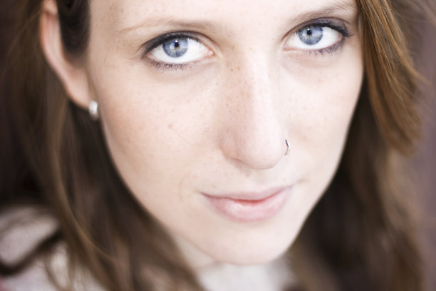 蓝色的眼睛图片下载