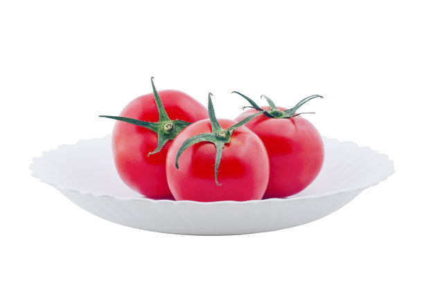 盘子里有三个西红柿图片下载