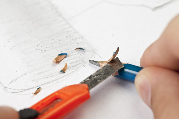 削尖的铅笔。图片下载