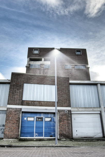 丑的工厂图片下载