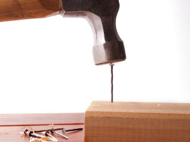 锤打钉图片下载