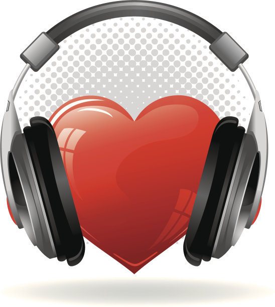 心戴着耳机图片下载