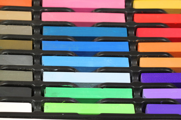 彩色的蜡笔图片下载