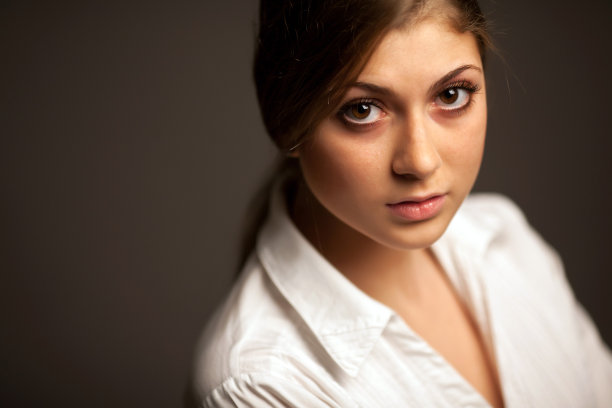 漂亮的女人图片下载