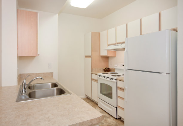 基本的旧厨房图片下载