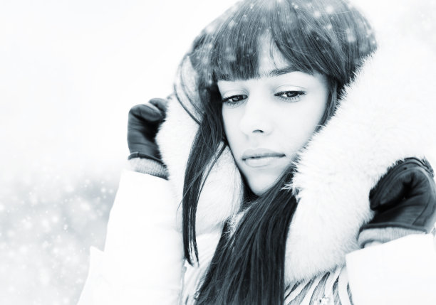 白色的冬天。图片下载