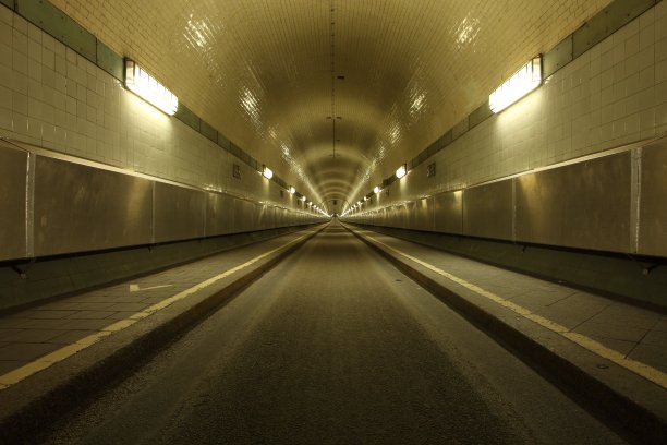 汉堡老易北隧道图片下载