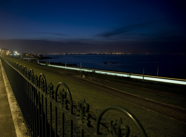 蒙克斯敦之夜图片下载