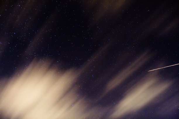 恒星和云图片下载