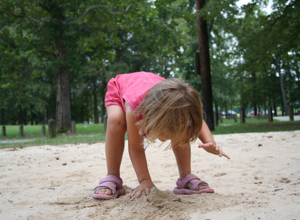 沙子里的手图片下载