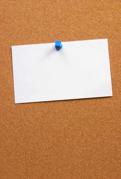 板上与空间水平的空卡片图片下载