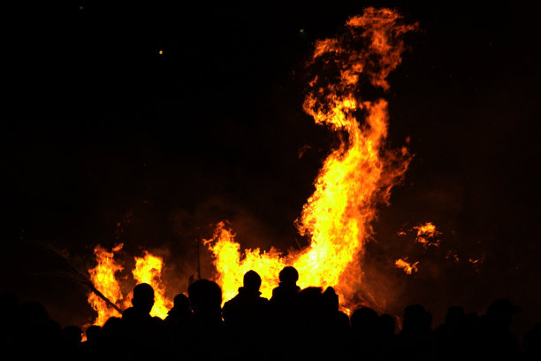 篝火轮廓图片下载