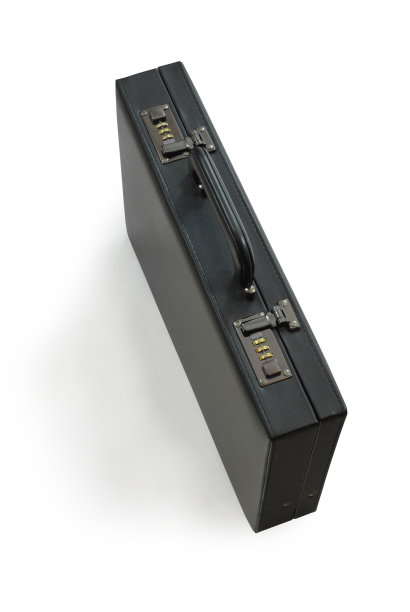 黑色皮箱-隔离图片下载