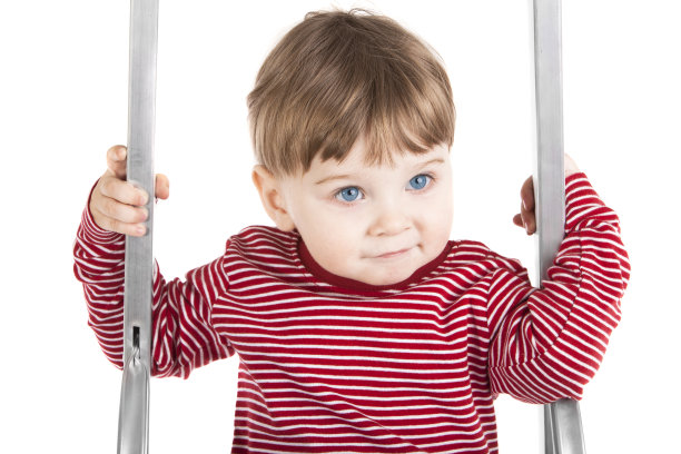 微笑的男孩形象图片下载