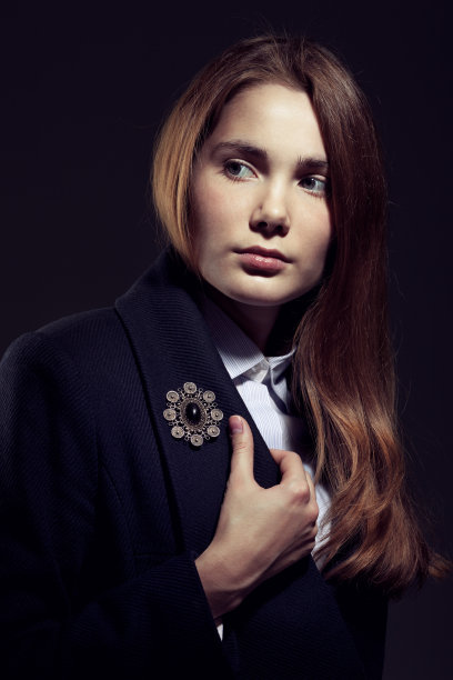 不可抗拒的女士图片下载