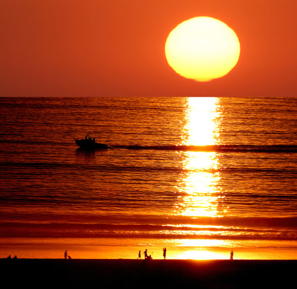 圣塔莫尼卡海滩上的日落图片下载