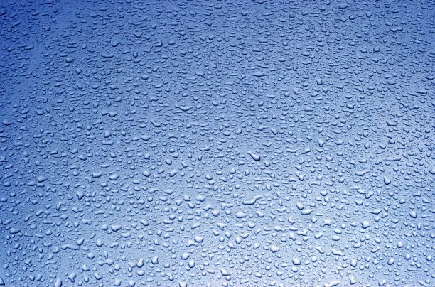 水滴在金属表面-蓝色图片下载