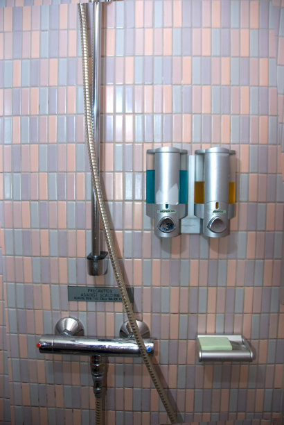 浴室淋浴图片下载