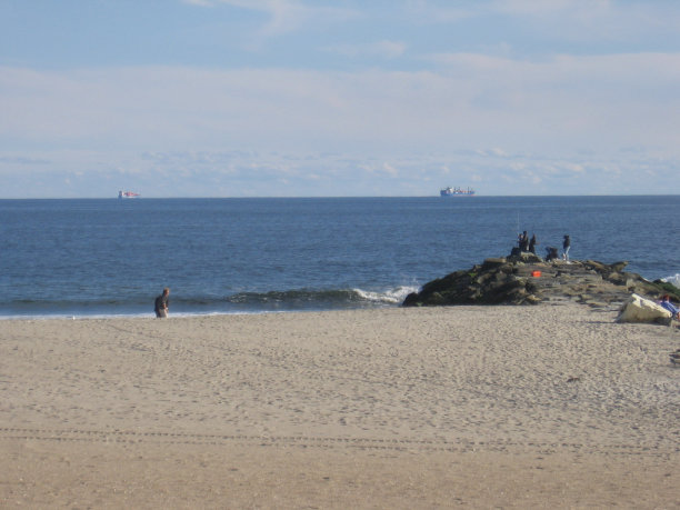 钓鱼海滩图片下载