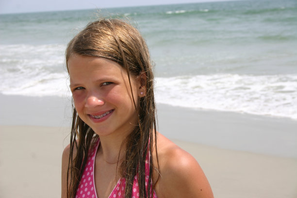 《海滩上的微笑图片下载