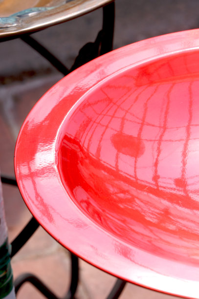 红色陶瓷碗图片下载