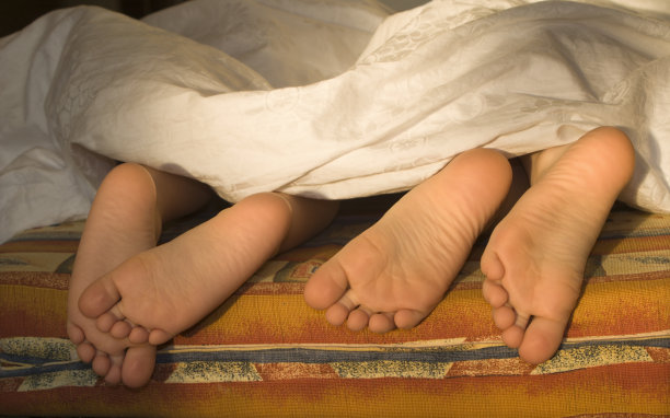 英尺的姐妹图片下载