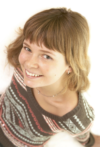 女孩微笑图片下载