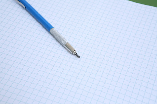 绘图笔和图纸图片下载