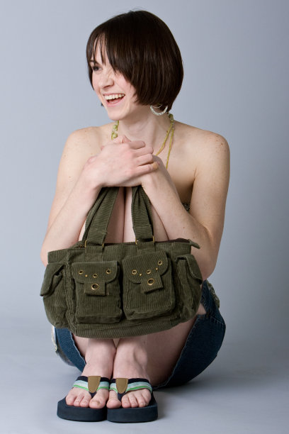 快乐的笑女孩图片下载