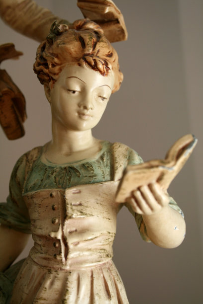 古董的女孩图片下载