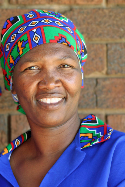 恩德贝勒人女人图片下载