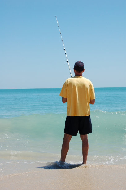 独自一人钓鱼图片下载