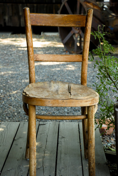 这个旧的椅子图片下载