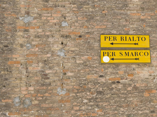 威尼斯的街道标志图片下载