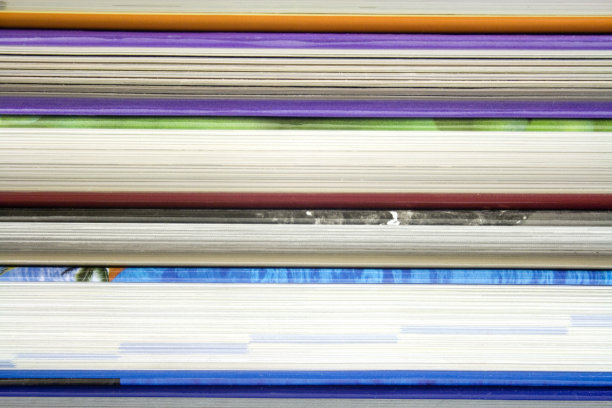 五颜六色的书图片下载